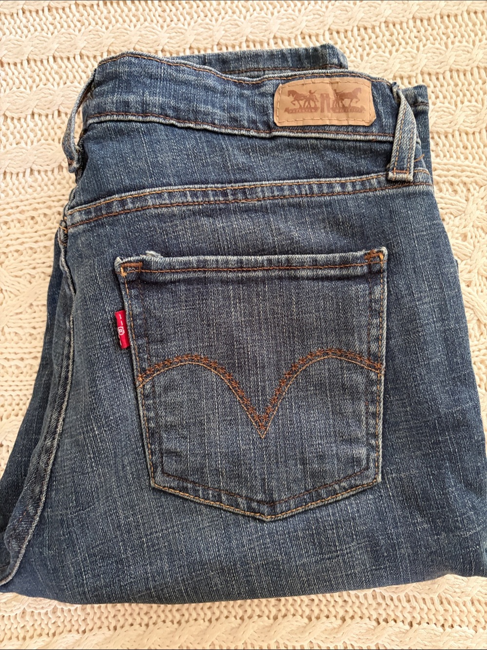 Levi's Blue Denim Mid Rise Skinny Jeans 8 S